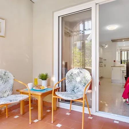 Апартаменты Adelfas By Ivi Real Estate